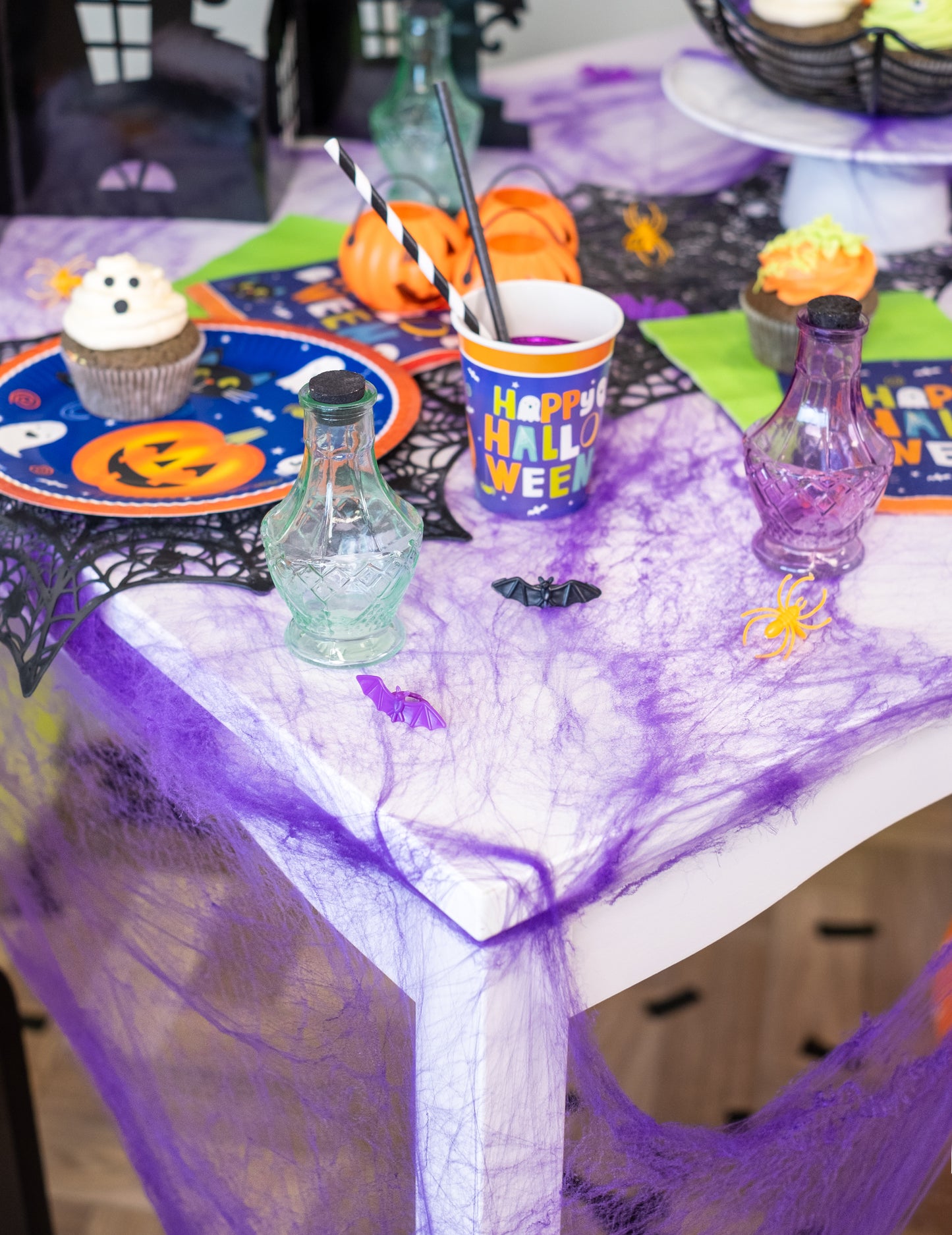 Violet Spider Web s pajki 20 g noč čarovnic