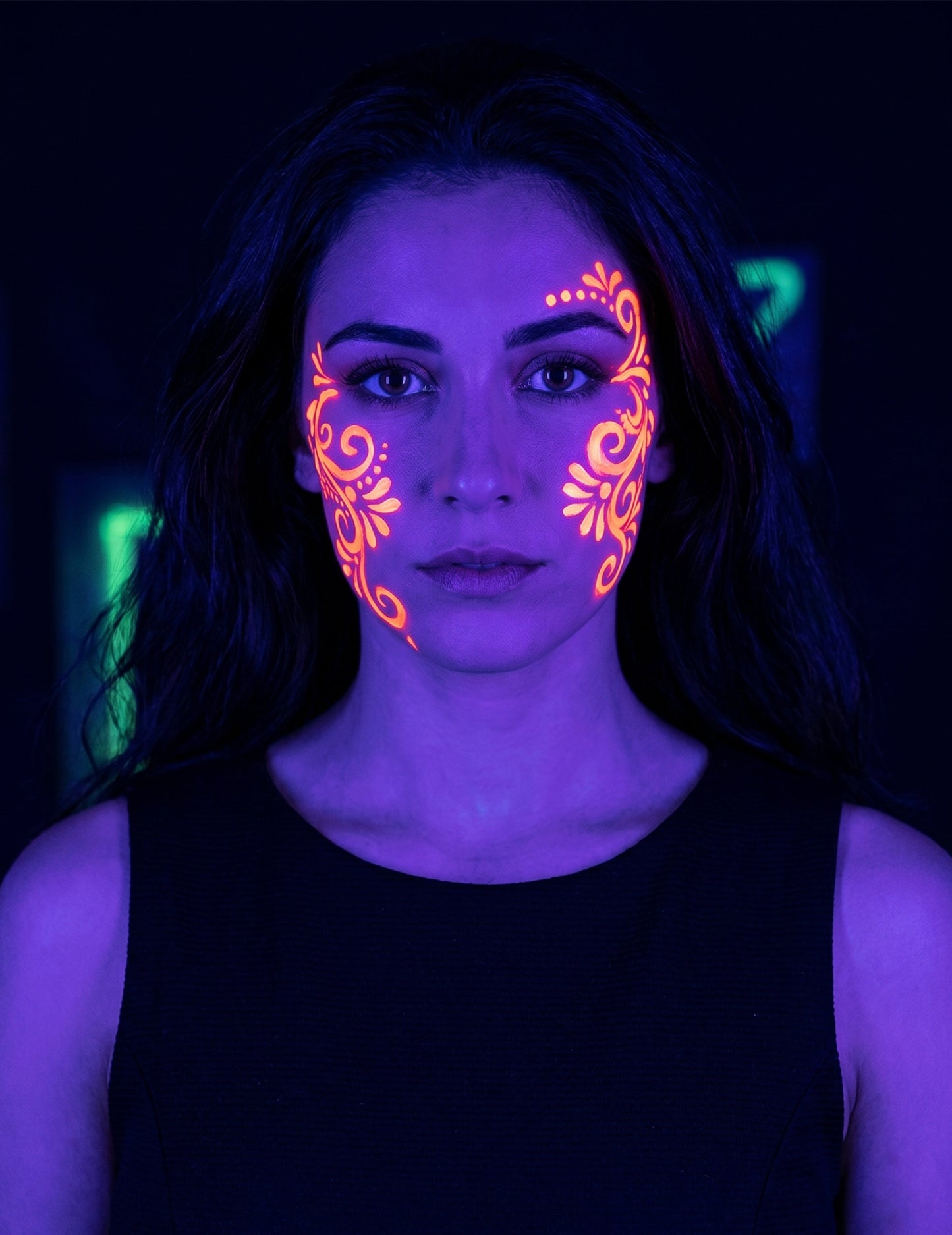 Oranžna uv neonska ličilna cev